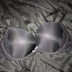 Victoria’s Secret Dream Angels Push-up Bra 32C